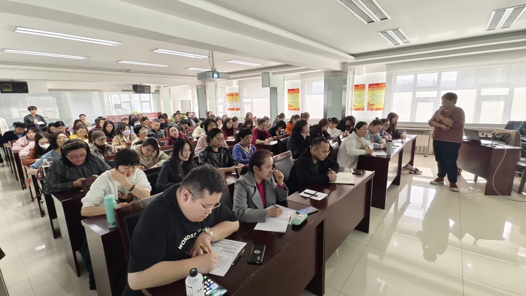 第二期外贸会计实务培训成功举办，助力服务新疆自由贸易示范试验区企业